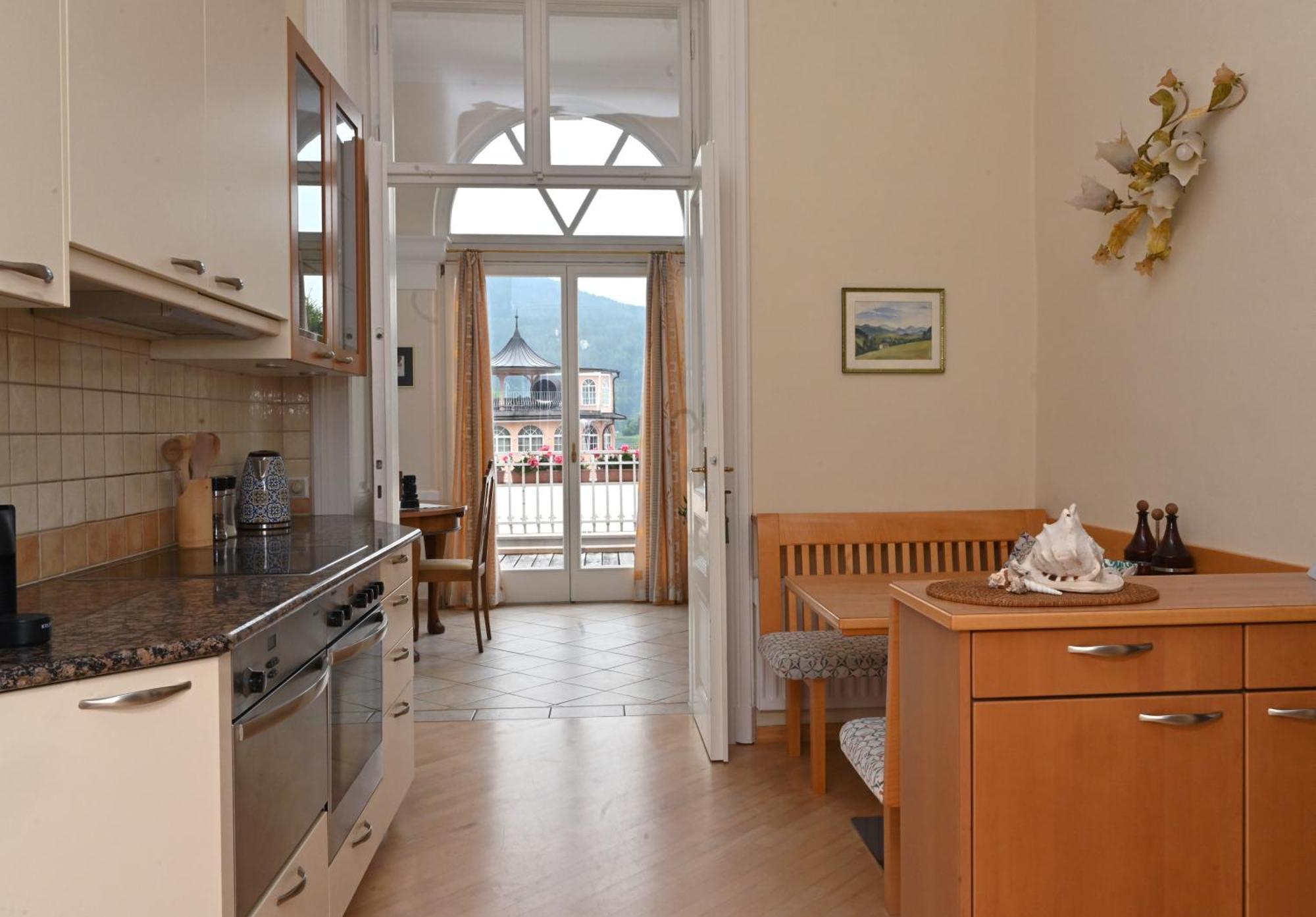 Seehotel Astoria Pörtschach am Wörthersee Zewnętrze zdjęcie